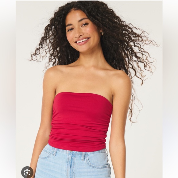 Hollister Ruched Seamless Fabric Tube
Top in Red size Large - Picture 1 of 11